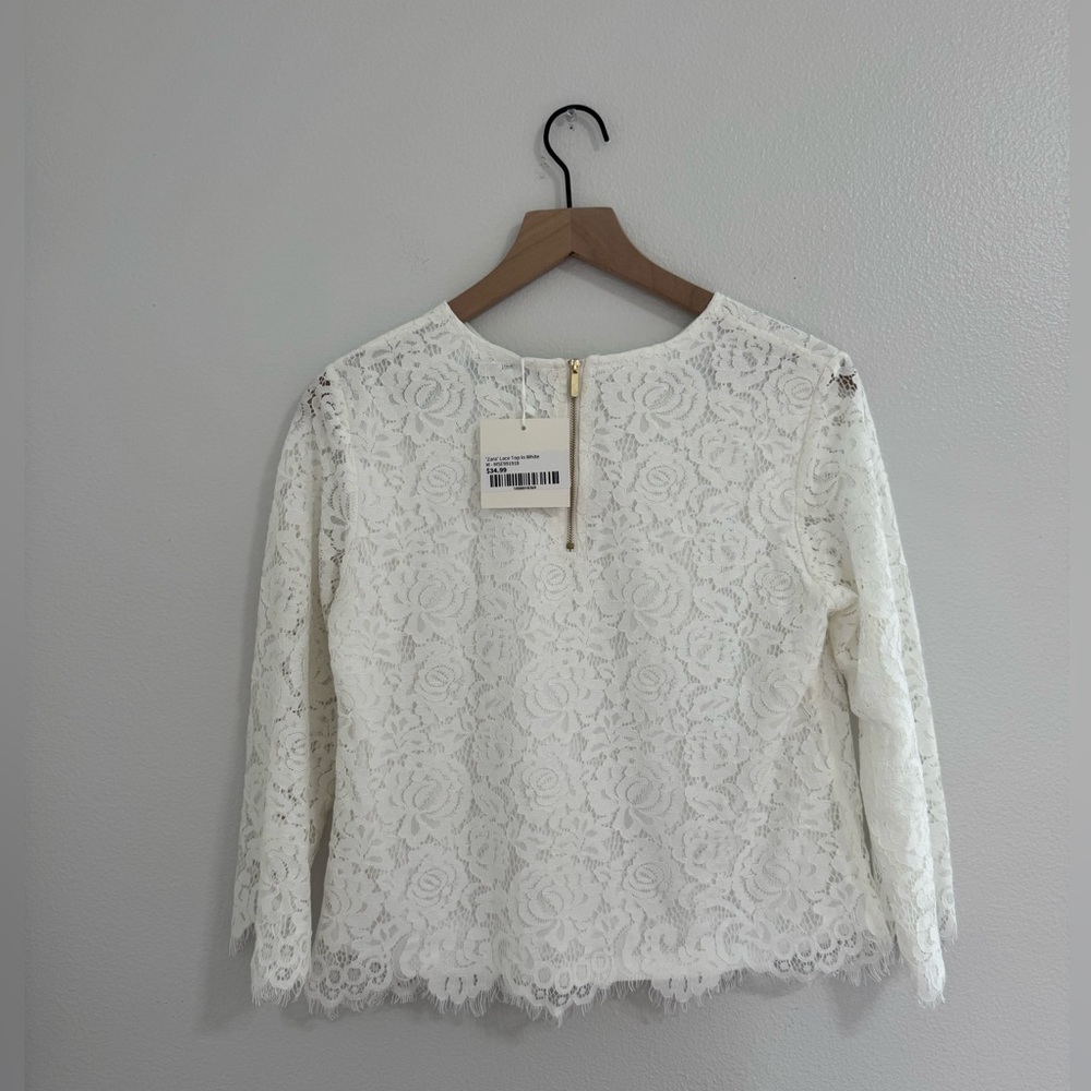 Elegant Floral Lace Blouse in white - Picture 2 of 5